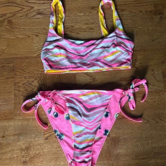 Aerie Swimsuit Swim S XS Two Piece Bikini Scoop Top Tie Bottom Pink Yellow Print - Picture 1 of 5